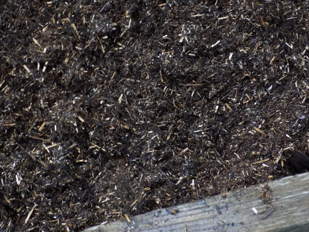 Biotic Earth Potting  & Garden Soil Additive